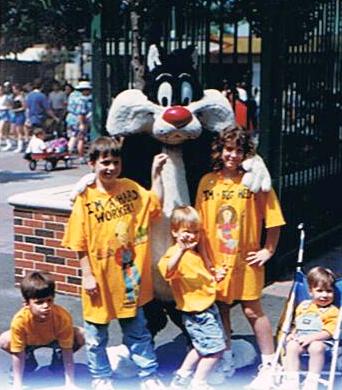 1997 - Yellow Shirts at Six Flags