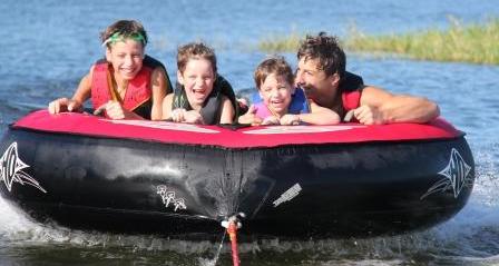 2010 - Kids at Lake2