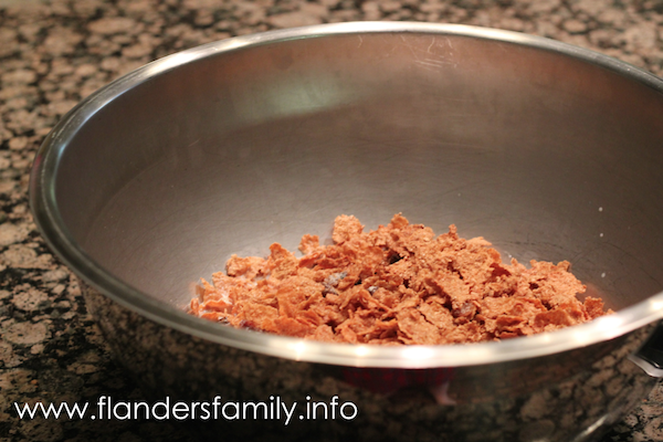 Kick start your morning with scrumptious raisin bran muffins | www.flandersfamily.info 