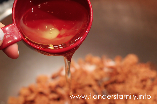 Kick start your morning with scrumptious raisin bran muffins | www.flandersfamily.info 