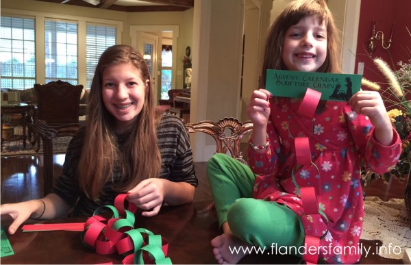 Keep CHRIST is CHRISTMAS! This free printable advent scripture chain is a great way to focus on the real reason for the season, while counting down the days until Christmas. Find more CHRIST-centered Christmas ideas at www.flandersfamily.info