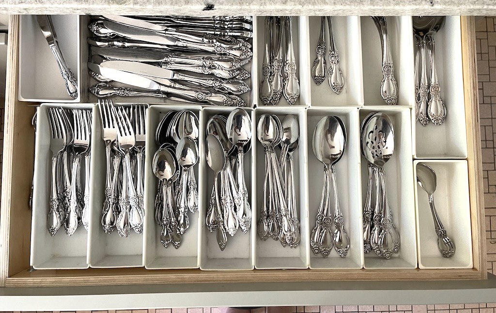 50 Ways to Organize - Drawer Dividers