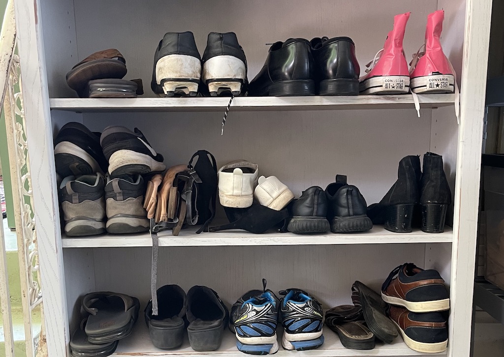 50 Ways to Organize - Shoe Shelves